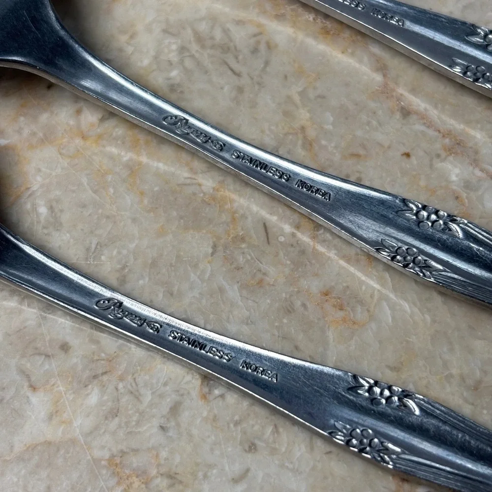 Rogers Flatware Set 8pc Silver Stainless Korea Floral Scroll Pattern
